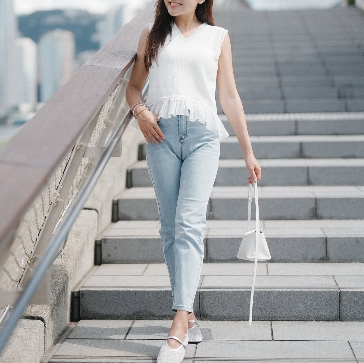 [KR] White Moon Top - KRT305